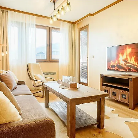 Forest Nest Cozy White Balcony On The Hill