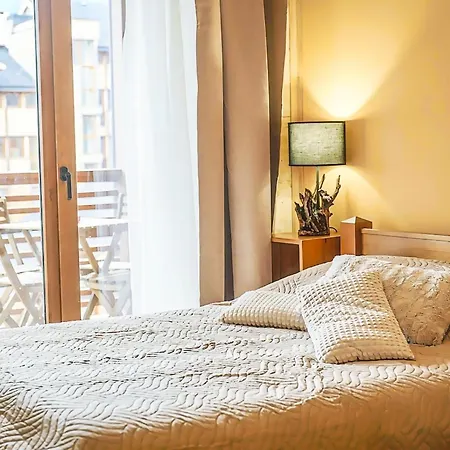 Forest Nest Cozy White Balcony On The Hill Lejlighed *