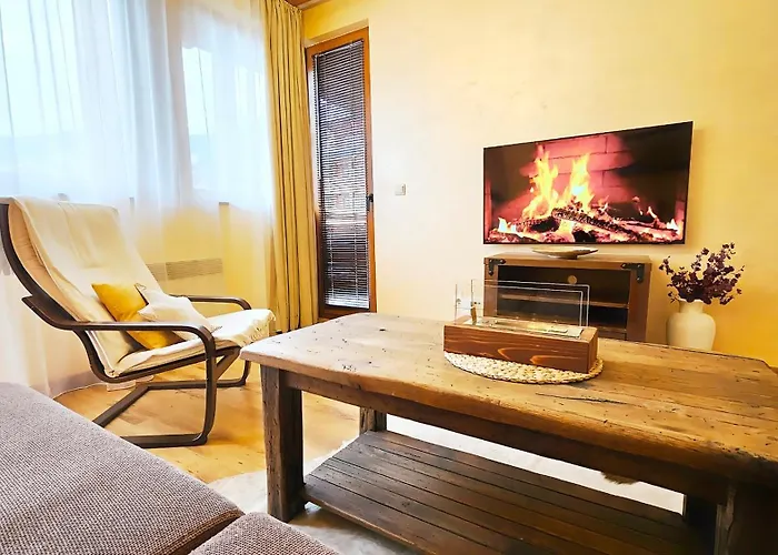 Forest Nest Cozy White Balcony On The Hill *