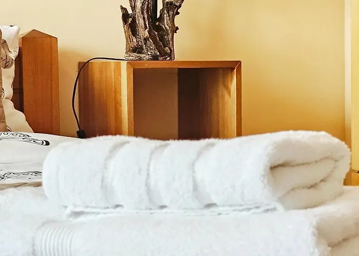 Forest Nest Cozy White Balcony On The Hill Apartamento Bansko