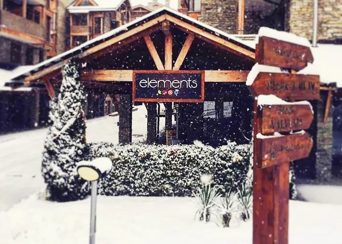 Forest Nest Cozy White Balcony On The Hill Daire Bansko